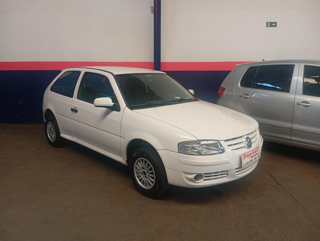 VOLKSWAGEN Gol