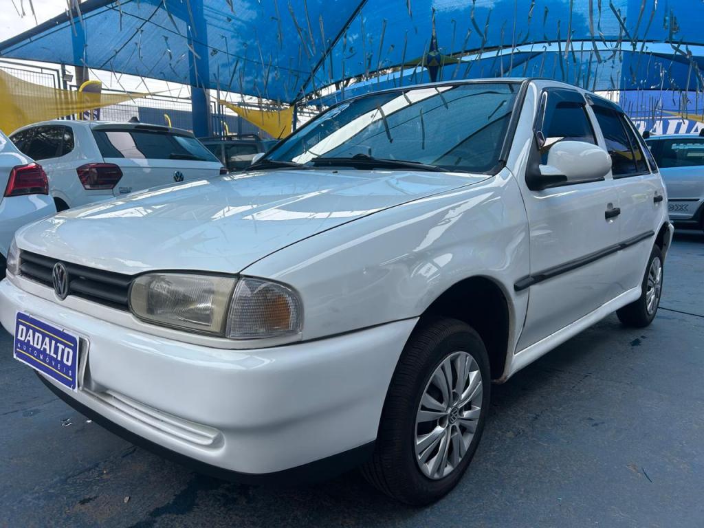 VOLKSWAGEN Gol