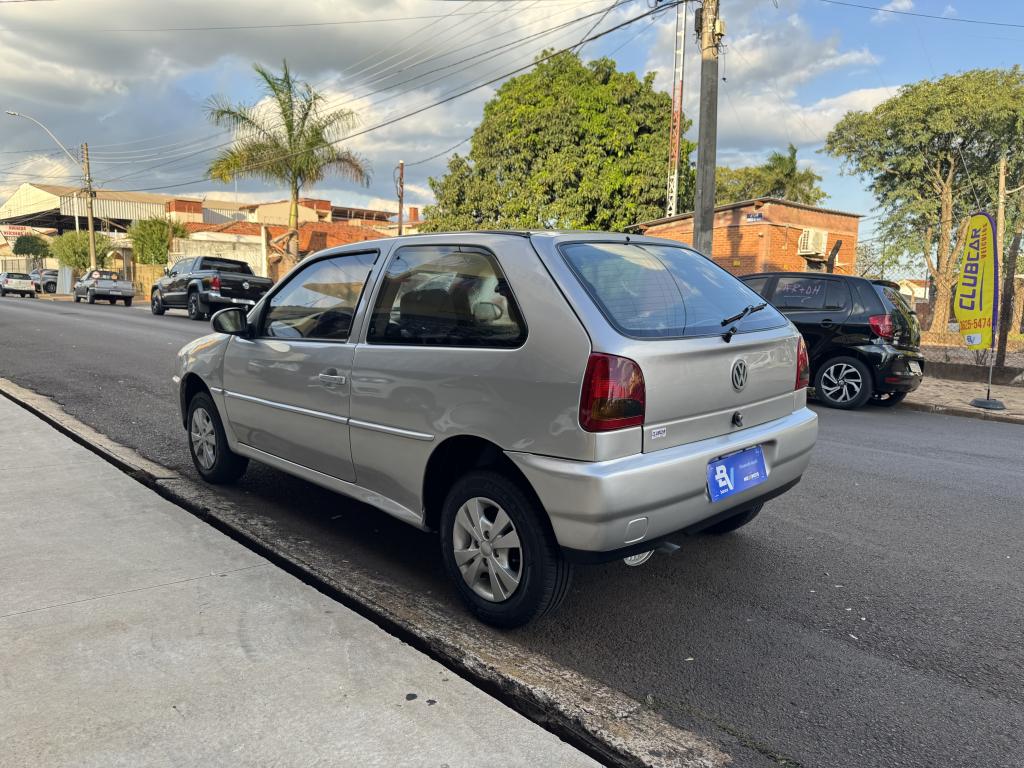 VOLKSWAGEN Gol - Foto
