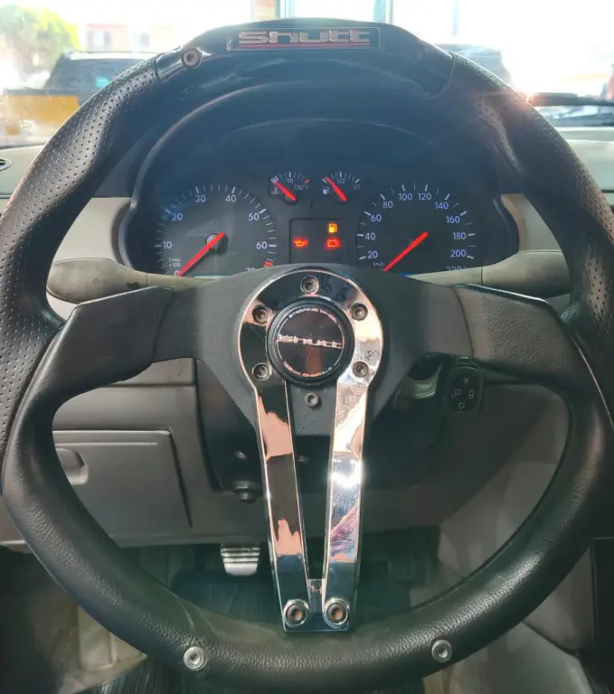 VOLKSWAGEN Gol - Foto