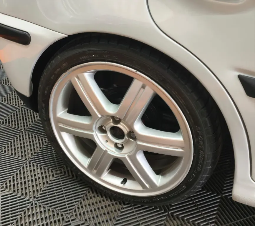 VOLKSWAGEN Gol - Foto