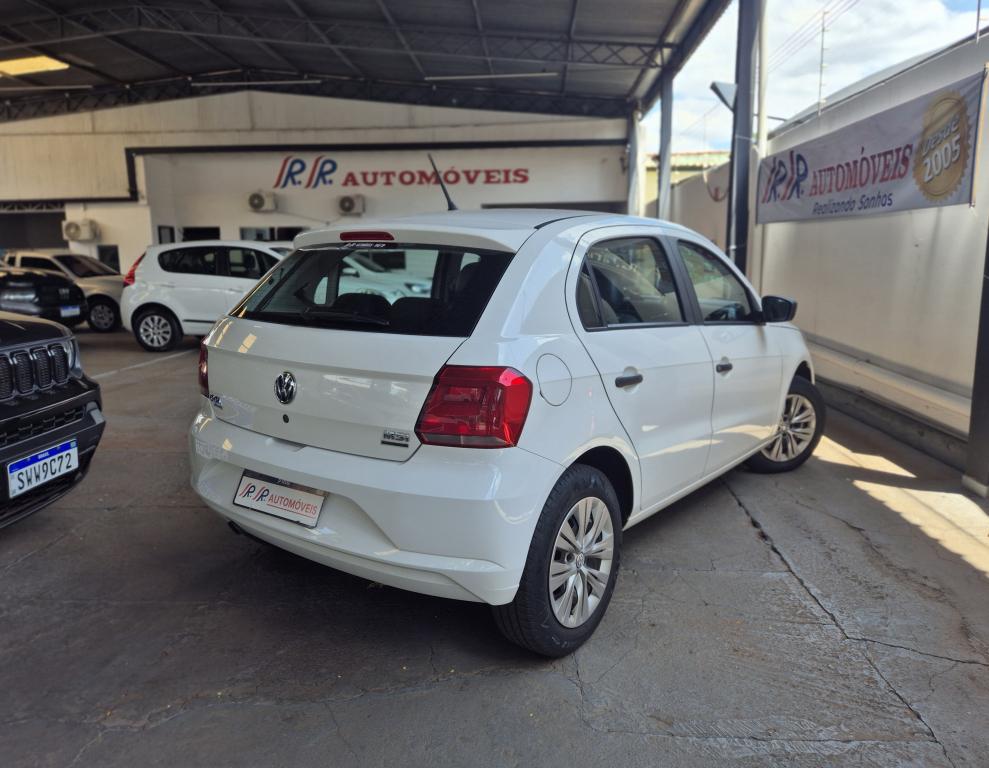 VOLKSWAGEN Gol - Foto