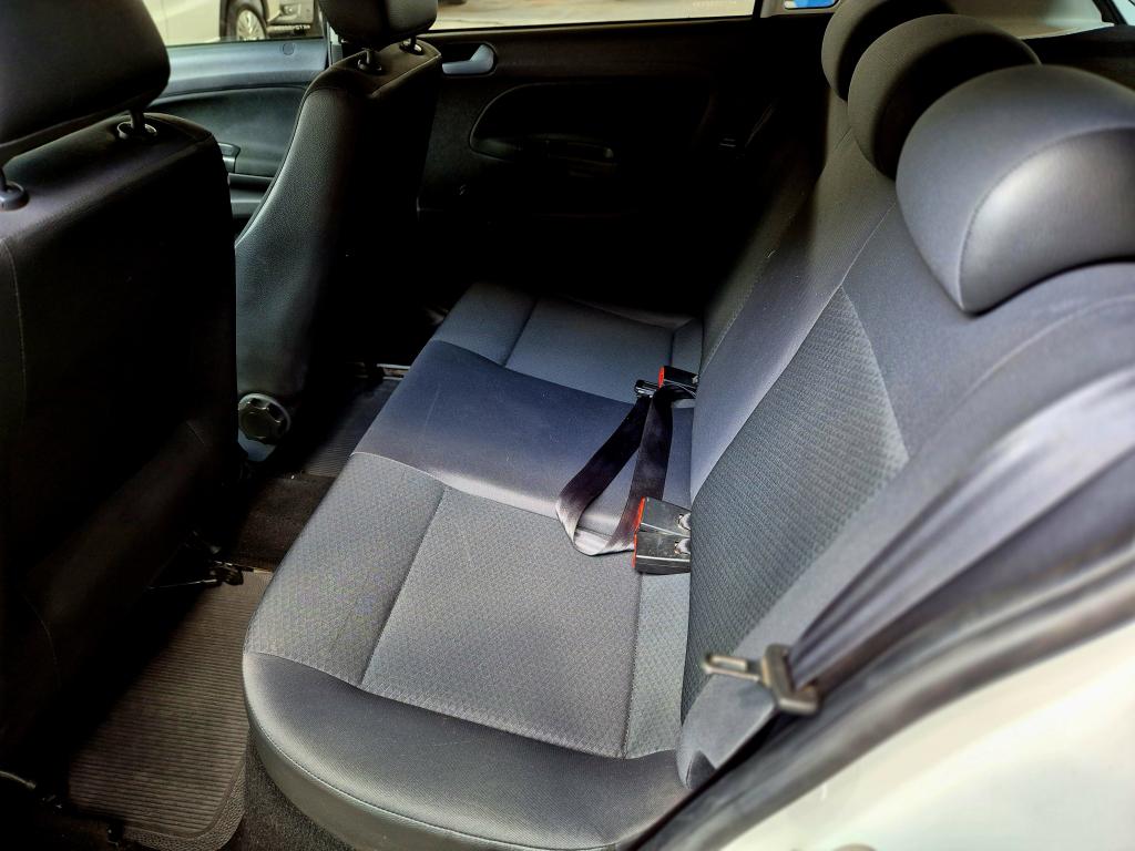 VOLKSWAGEN Gol - Foto