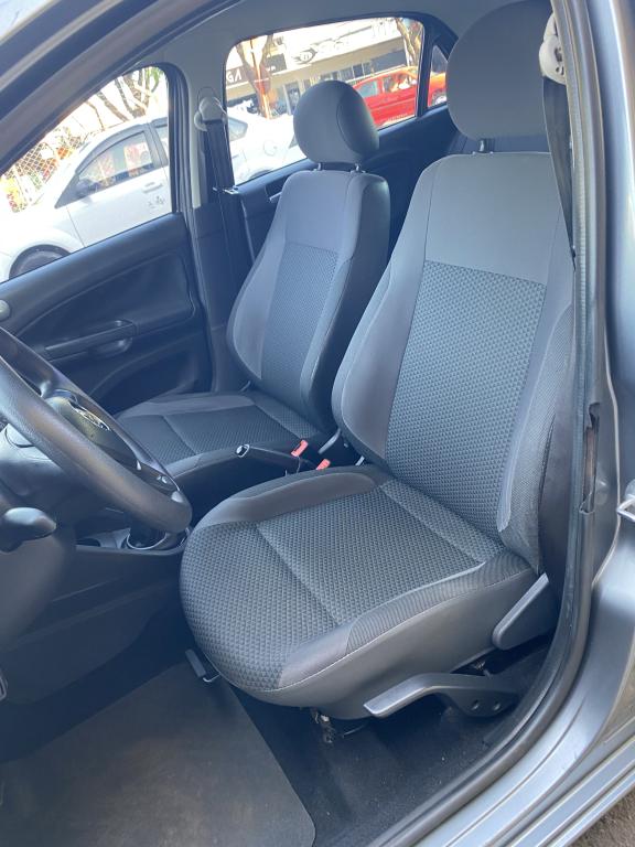 VOLKSWAGEN Gol - Foto