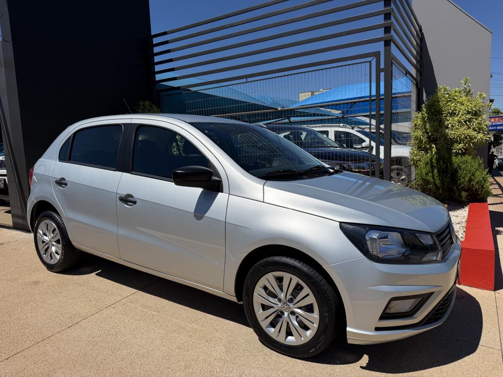 VOLKSWAGEN Gol
