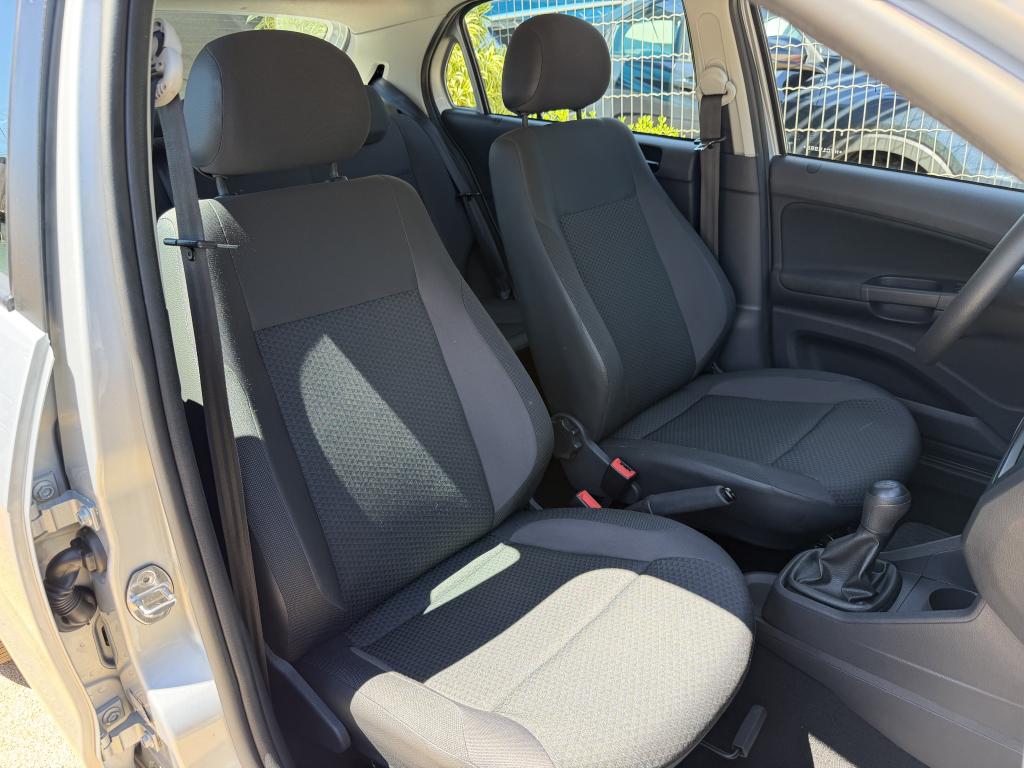 VOLKSWAGEN Gol - Foto