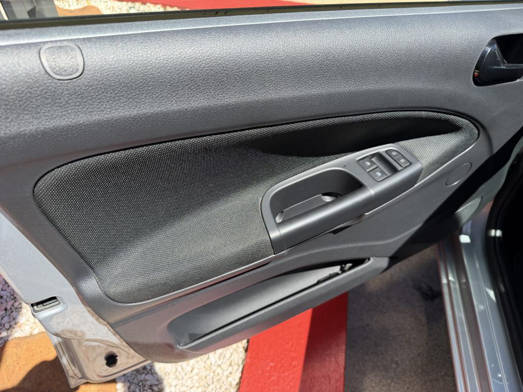 VOLKSWAGEN Gol - Foto