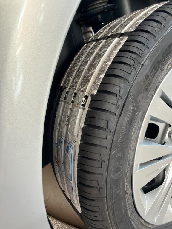 VOLKSWAGEN Gol - Foto