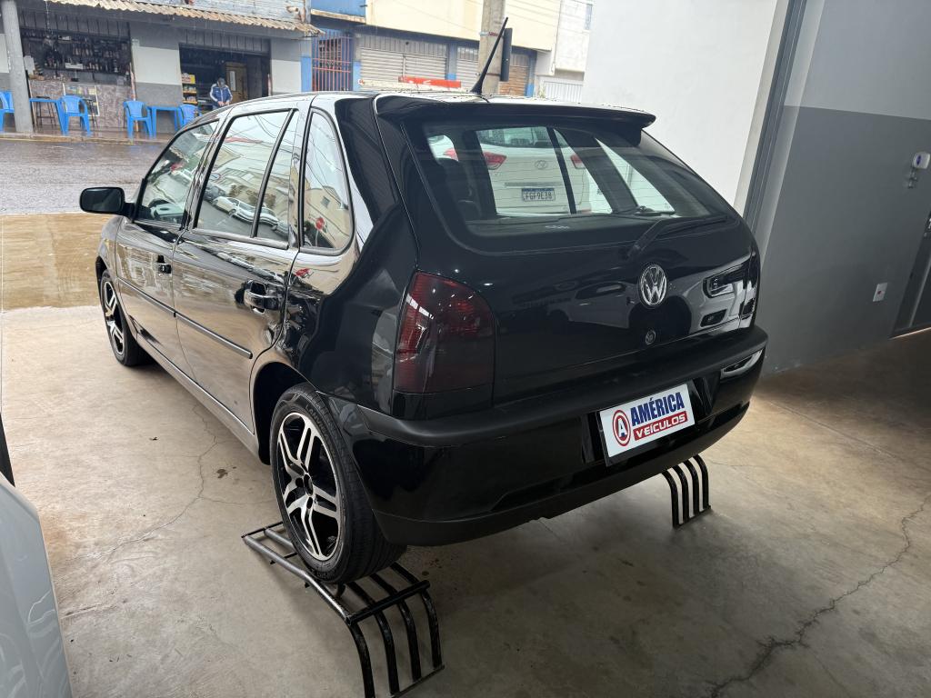 VOLKSWAGEN Gol - Foto