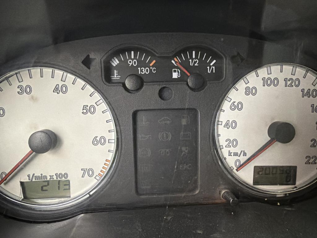 VOLKSWAGEN Gol - Foto
