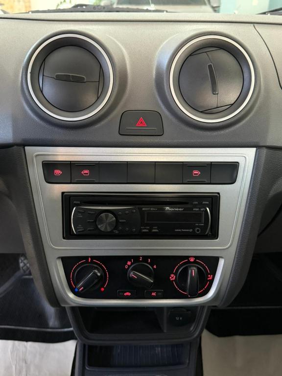 VOLKSWAGEN Gol - Foto