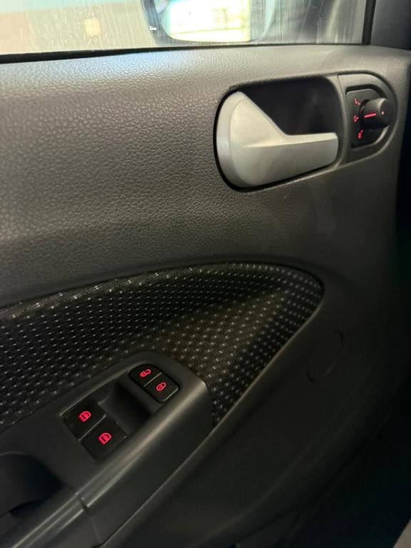 VOLKSWAGEN Gol - Foto