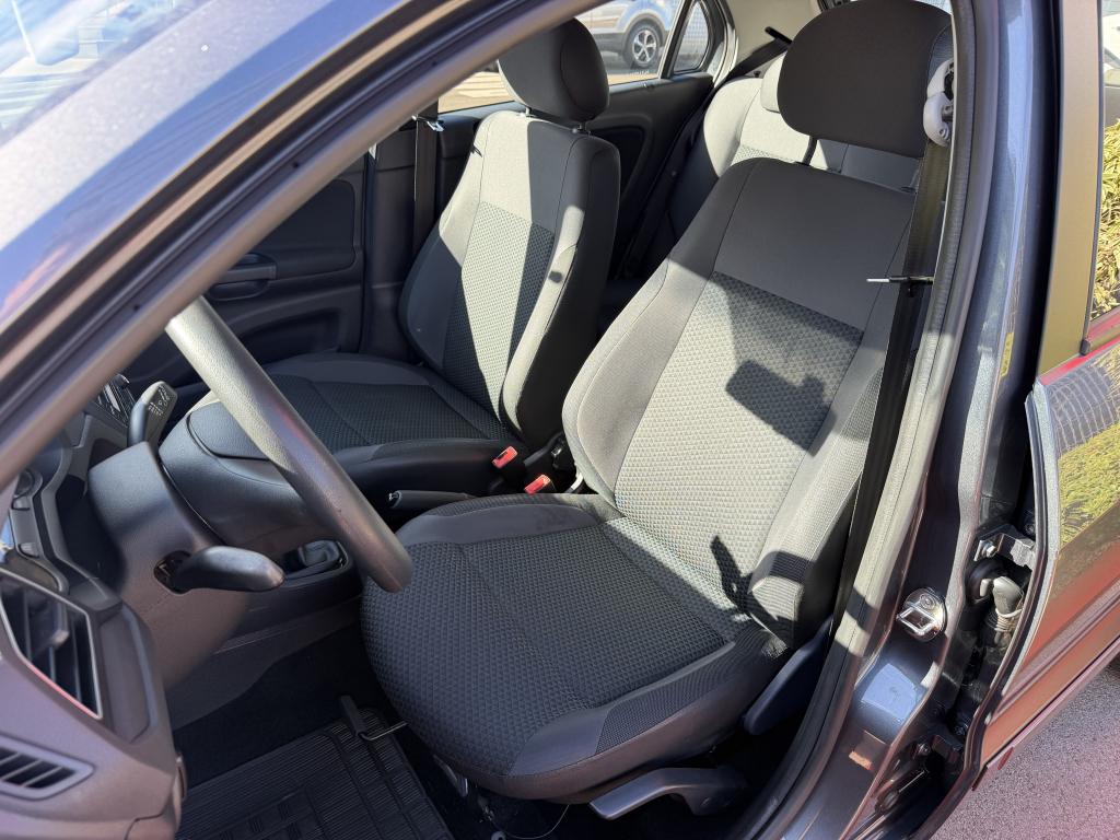 VOLKSWAGEN Gol - Foto