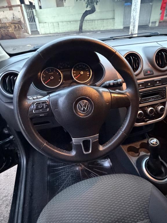 VOLKSWAGEN Gol - Foto