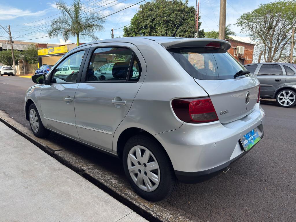 VOLKSWAGEN Gol - Foto