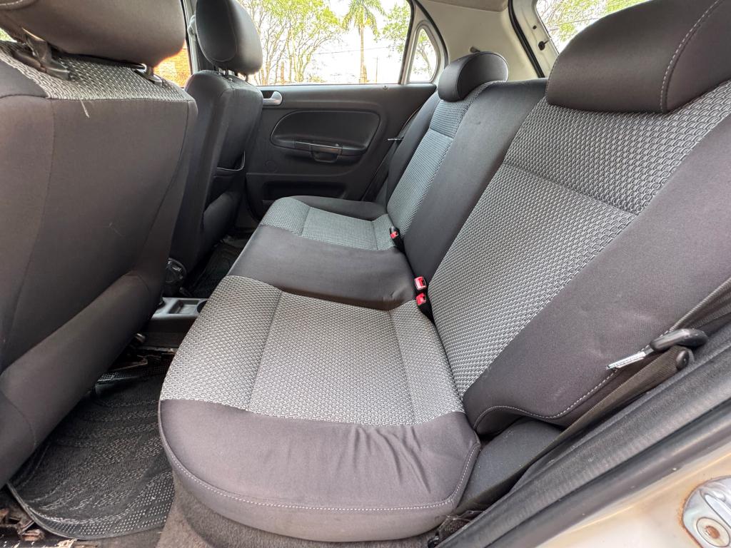 VOLKSWAGEN Gol - Foto