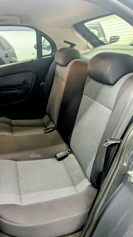 VOLKSWAGEN Gol - Foto