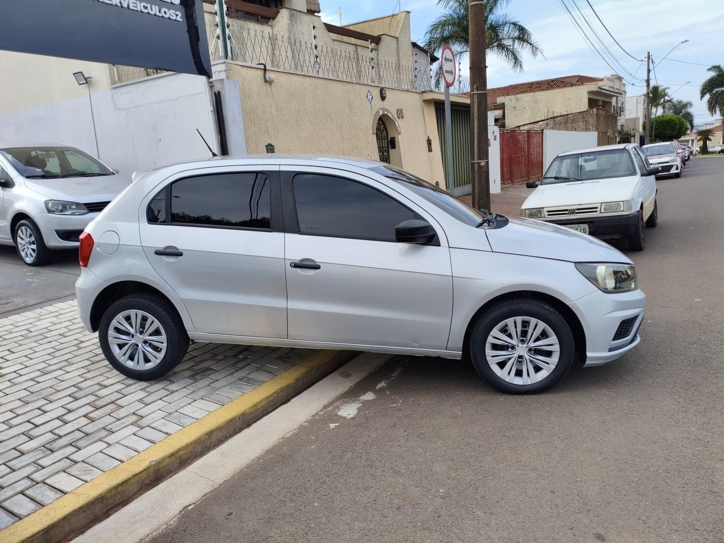 VOLKSWAGEN Gol - Foto