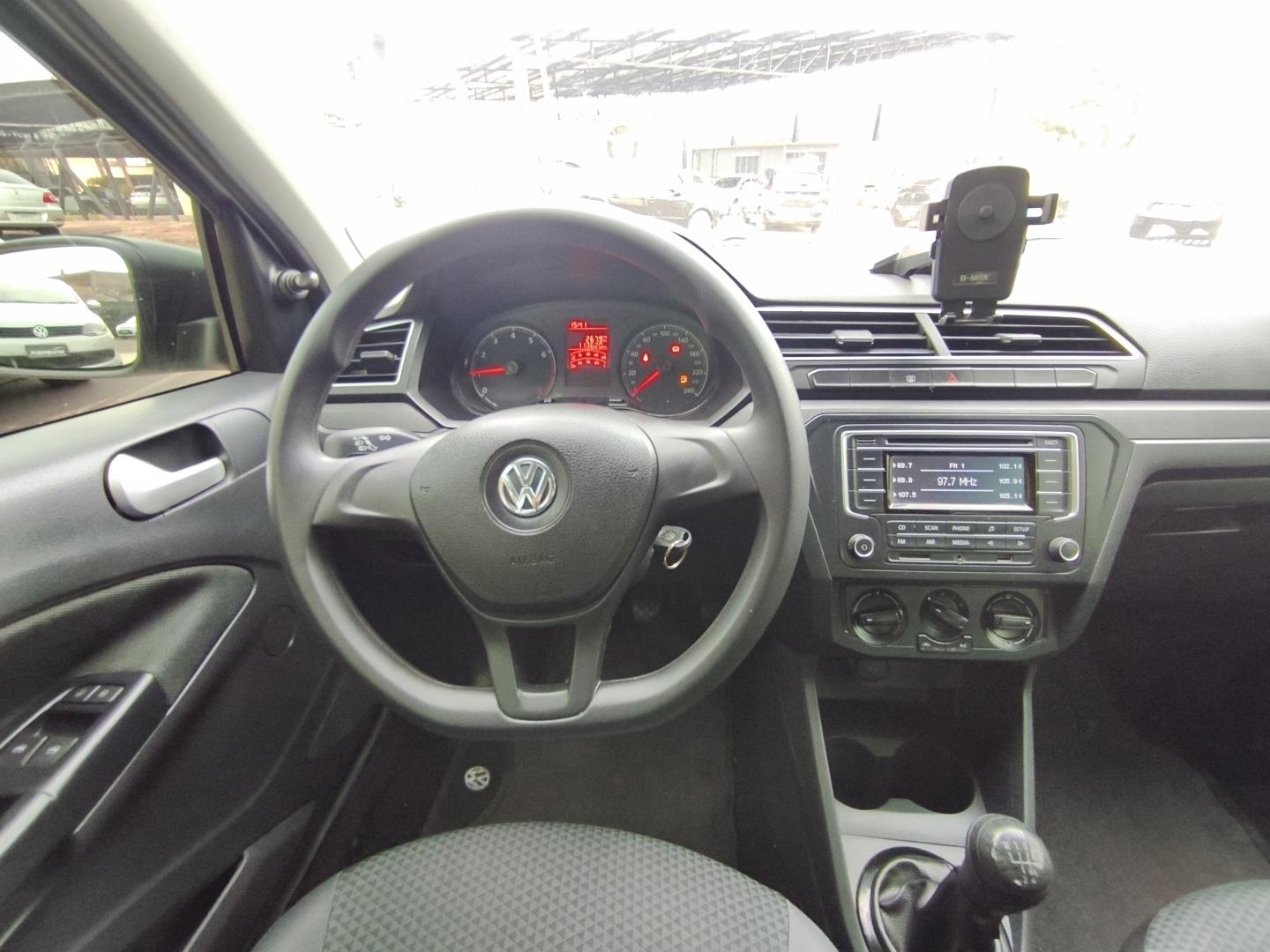 VOLKSWAGEN Gol - Foto