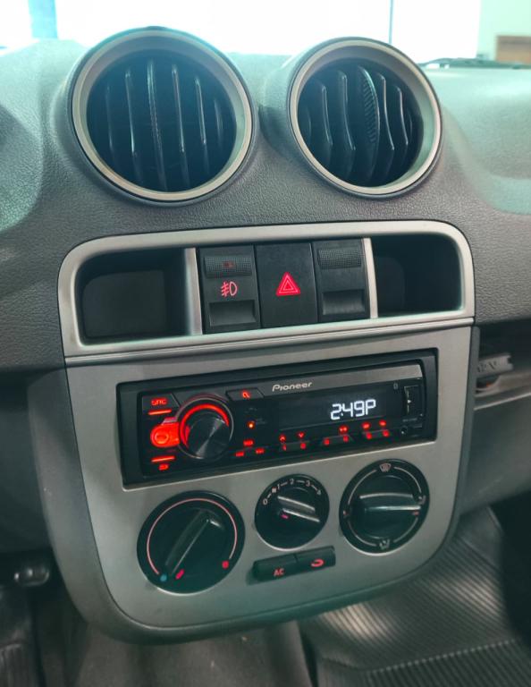 VOLKSWAGEN Gol - Foto
