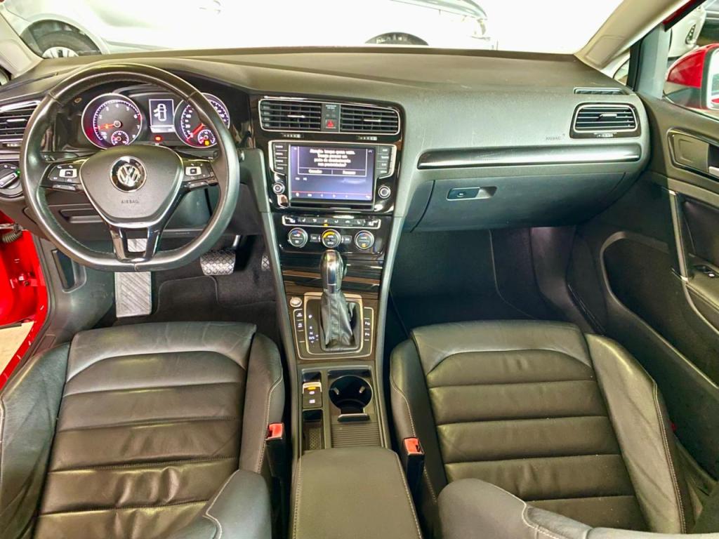 VOLKSWAGEN Golf - Foto