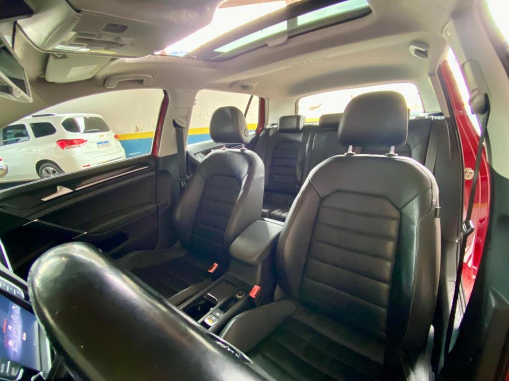 VOLKSWAGEN Golf - Foto