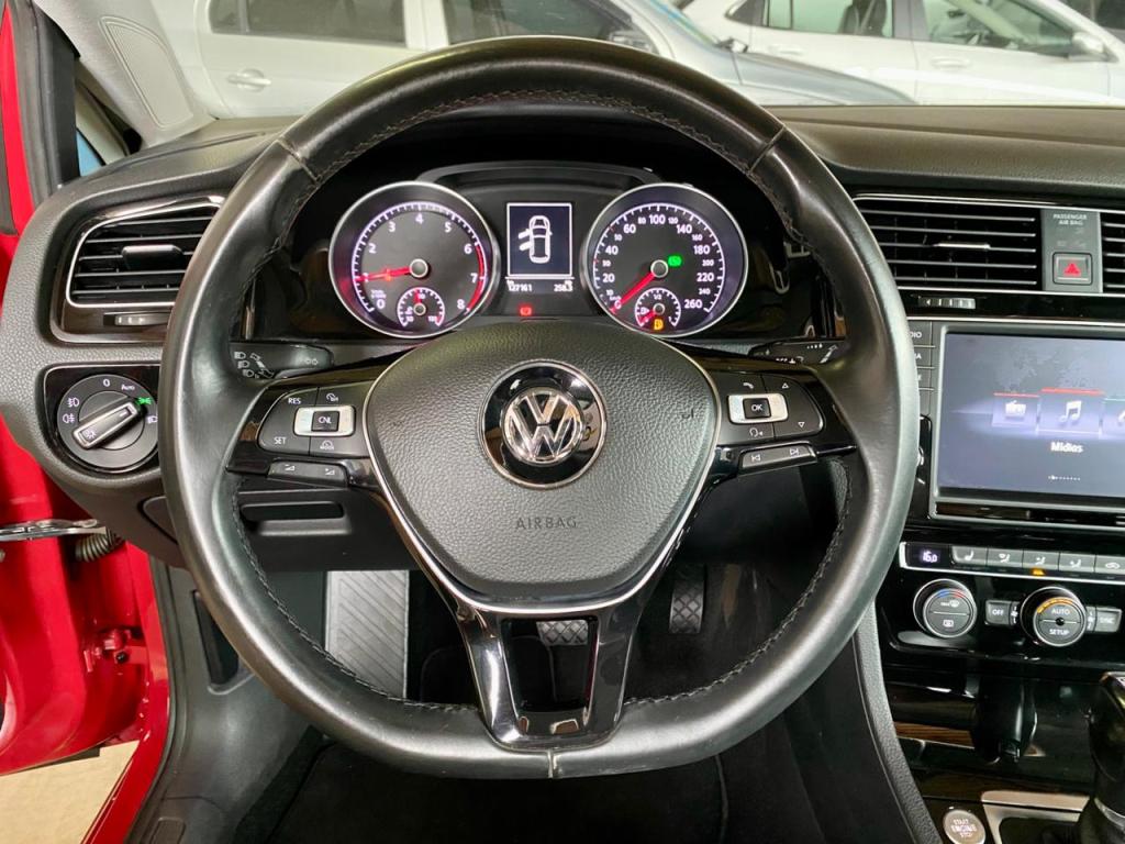 VOLKSWAGEN Golf - Foto