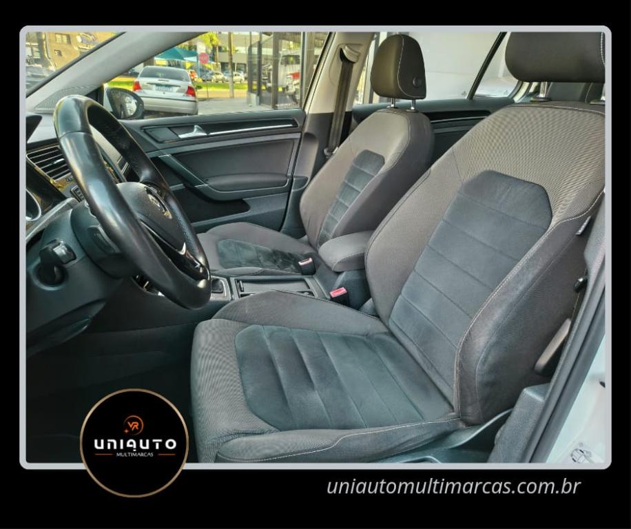 VOLKSWAGEN Golf - Foto