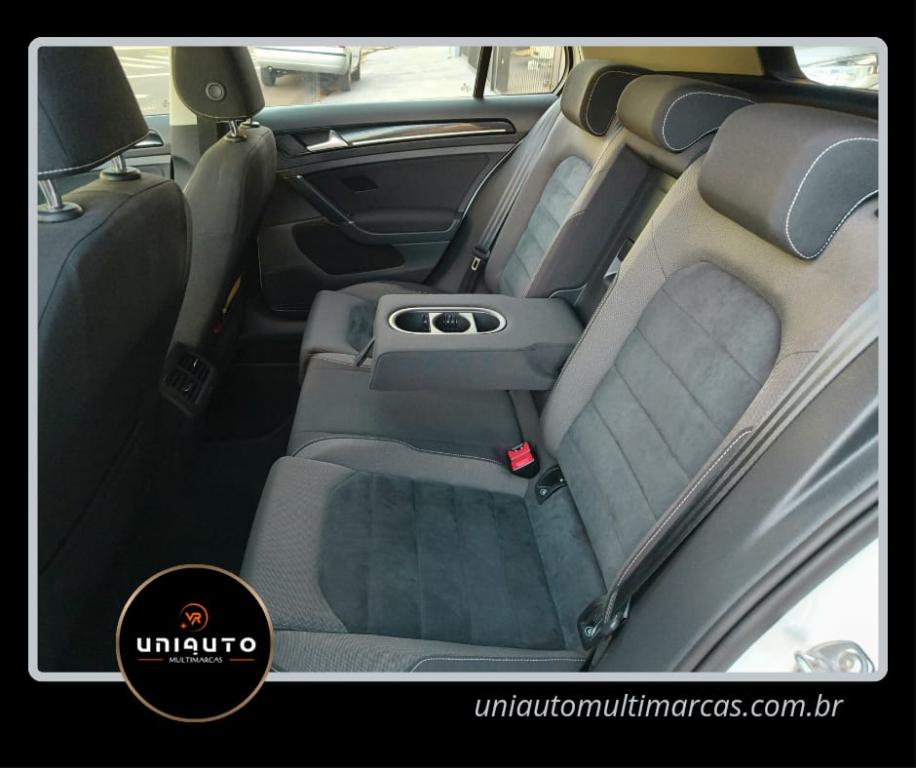 VOLKSWAGEN Golf - Foto