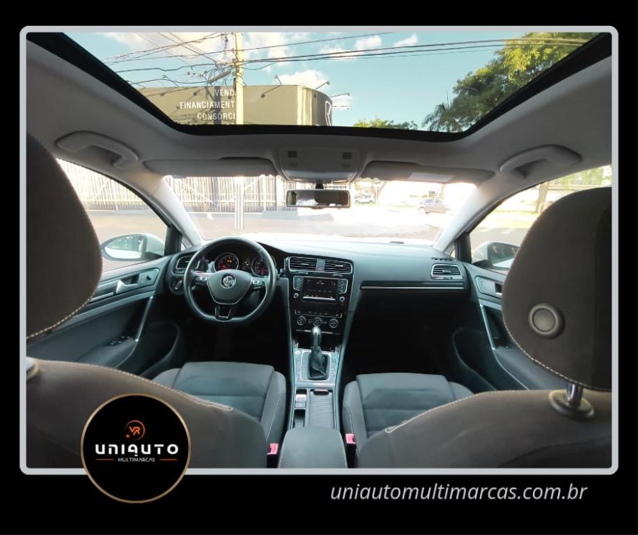 VOLKSWAGEN Golf - Foto