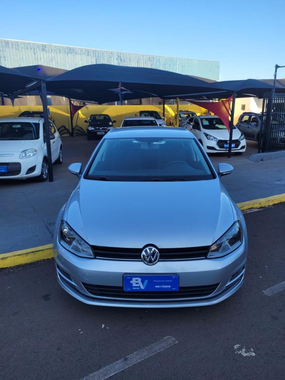 VOLKSWAGEN Golf - Foto