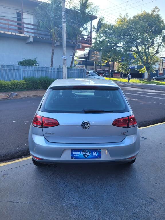 VOLKSWAGEN Golf - Foto