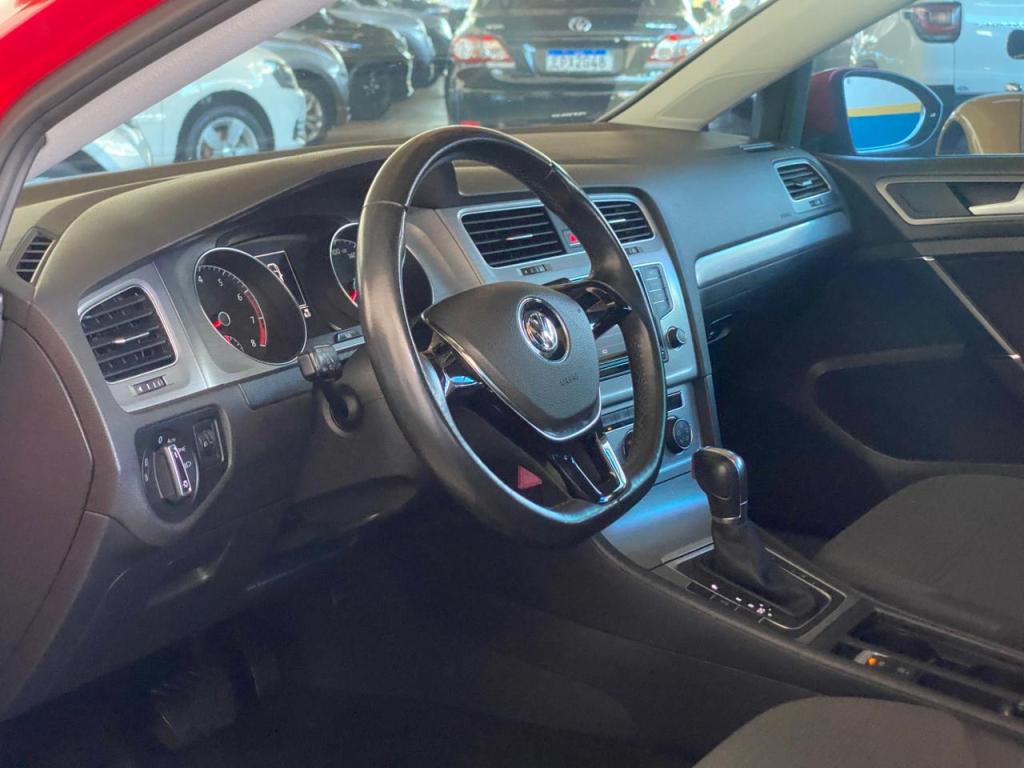 VOLKSWAGEN Golf - Foto