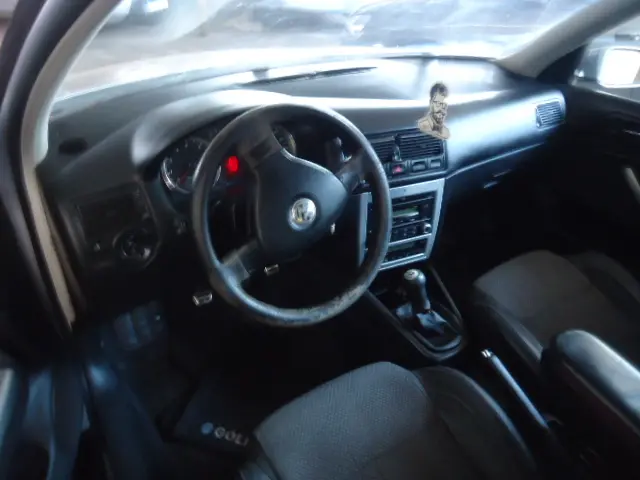 VOLKSWAGEN Golf - Foto