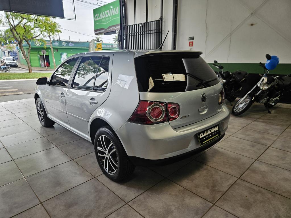 VOLKSWAGEN Golf - Foto