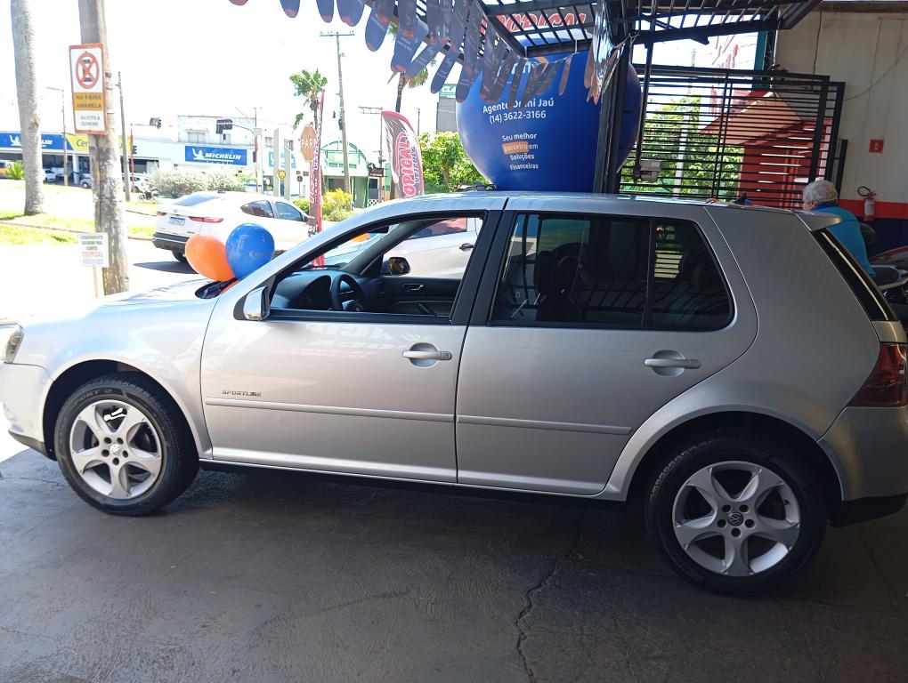 VOLKSWAGEN Golf - Foto