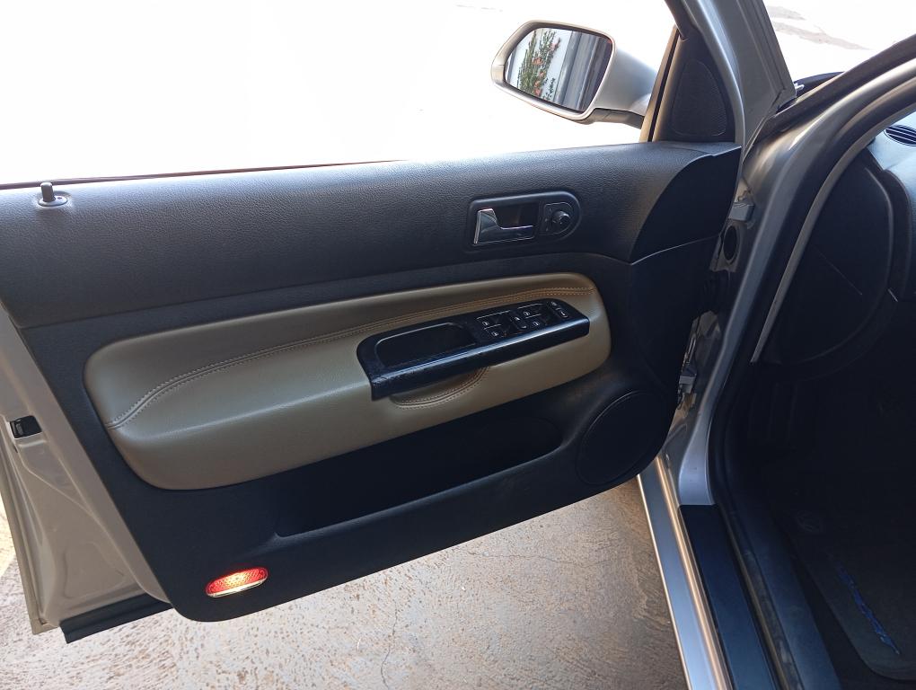 VOLKSWAGEN Golf - Foto