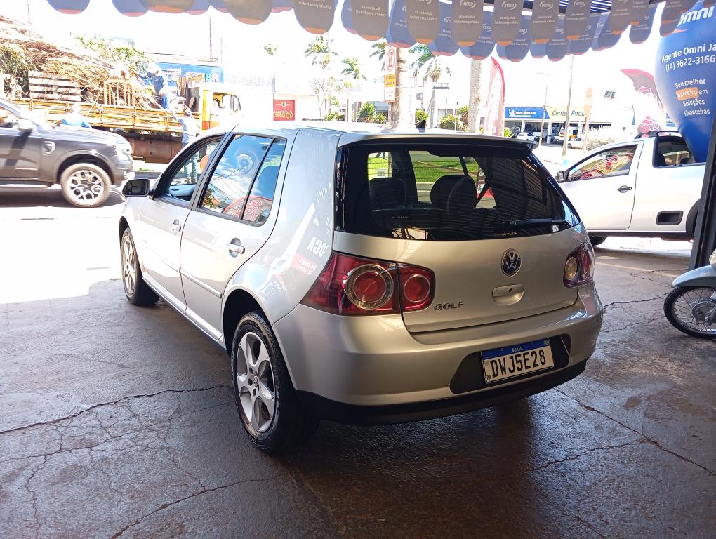 VOLKSWAGEN Golf - Foto