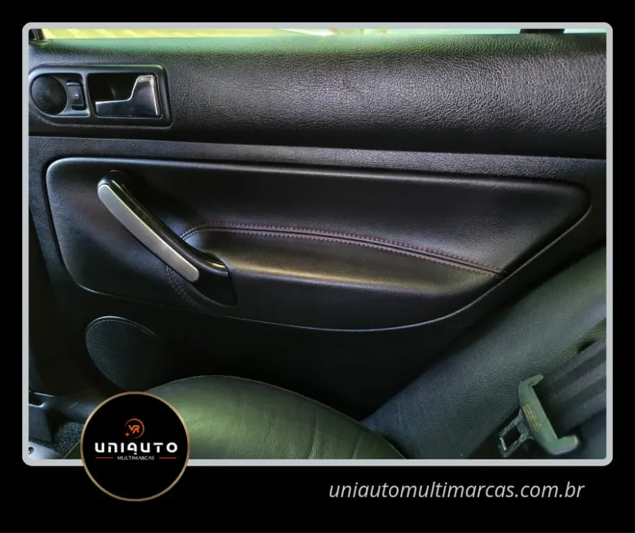 VOLKSWAGEN Golf - Foto