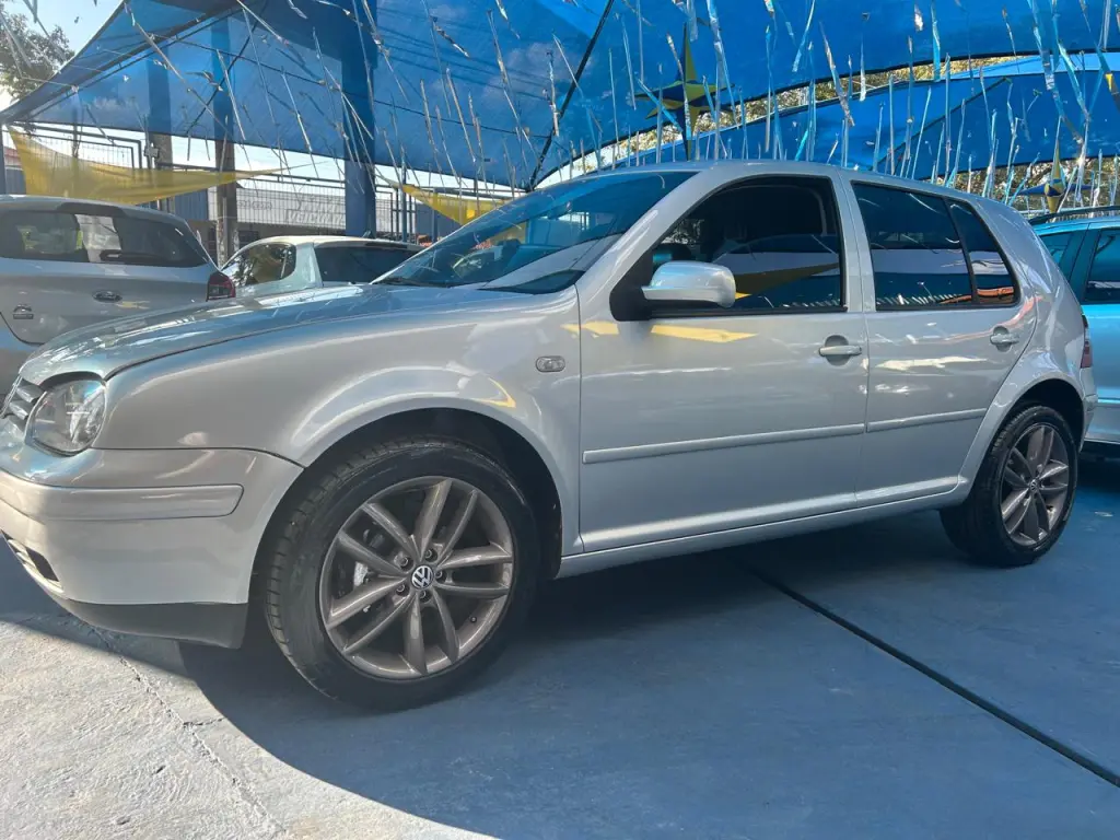 VOLKSWAGEN Golf - Foto
