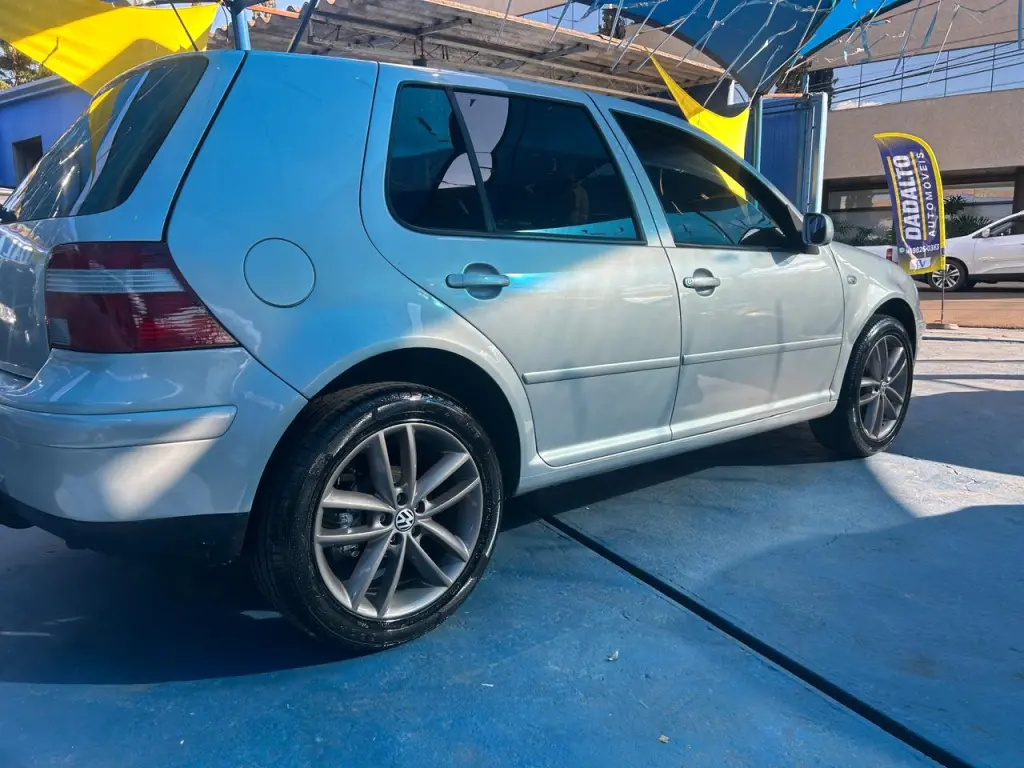 VOLKSWAGEN Golf - Foto