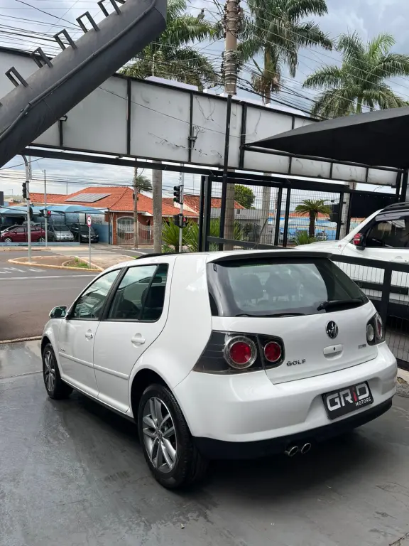 VOLKSWAGEN Golf - Foto