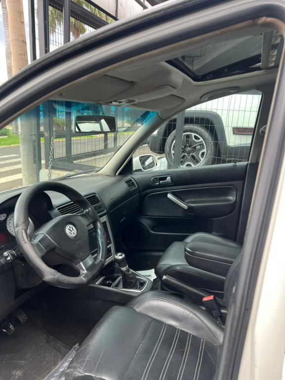 VOLKSWAGEN Golf - Foto