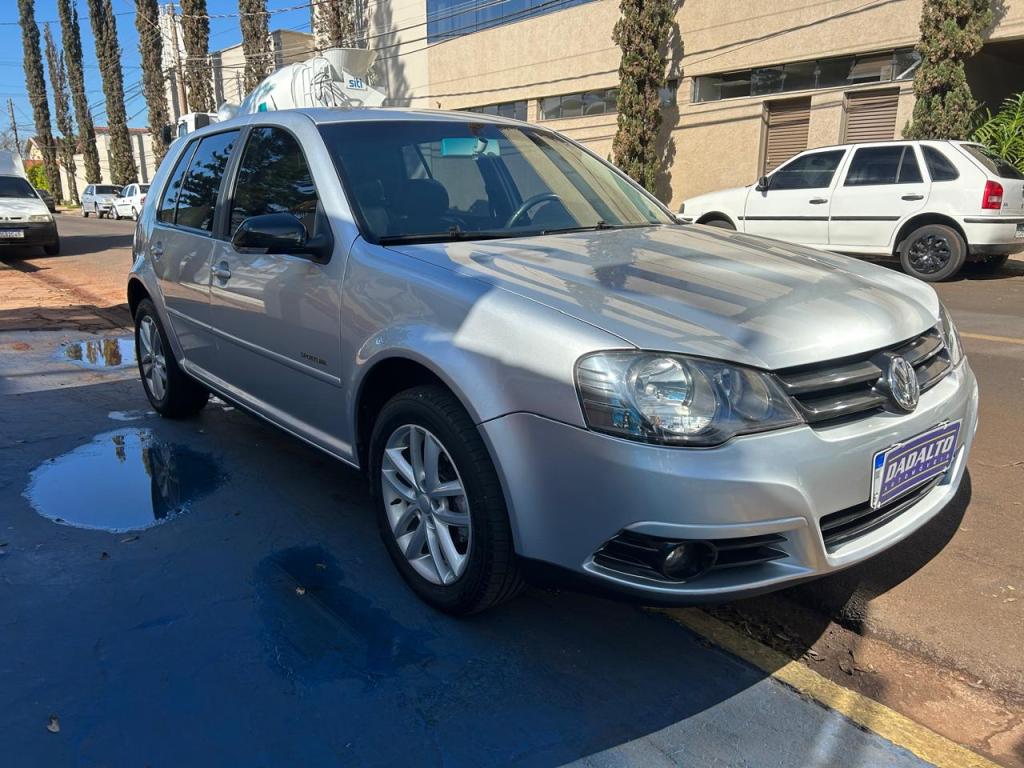 VOLKSWAGEN Golf - Foto