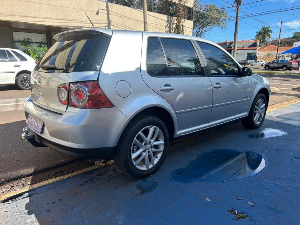VOLKSWAGEN Golf - Foto
