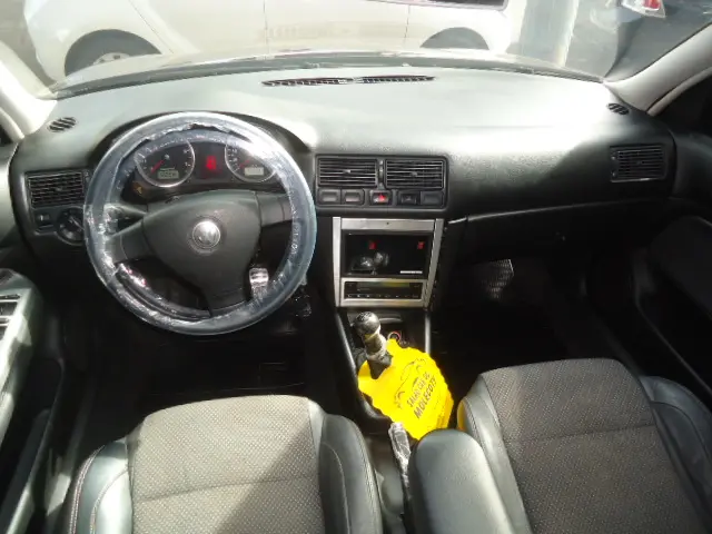 VOLKSWAGEN Golf - Foto