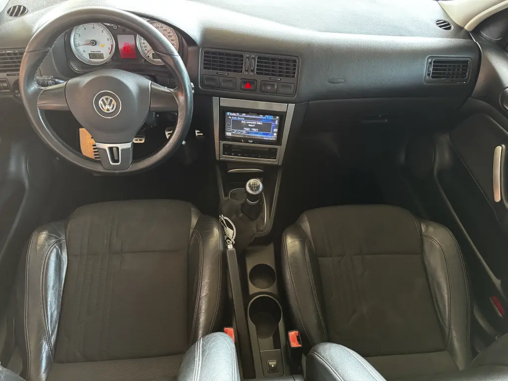 VOLKSWAGEN Golf - Foto