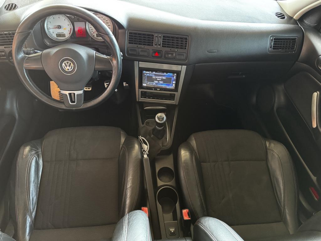 VOLKSWAGEN Golf - Foto