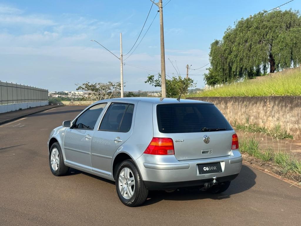VOLKSWAGEN Golf - Foto