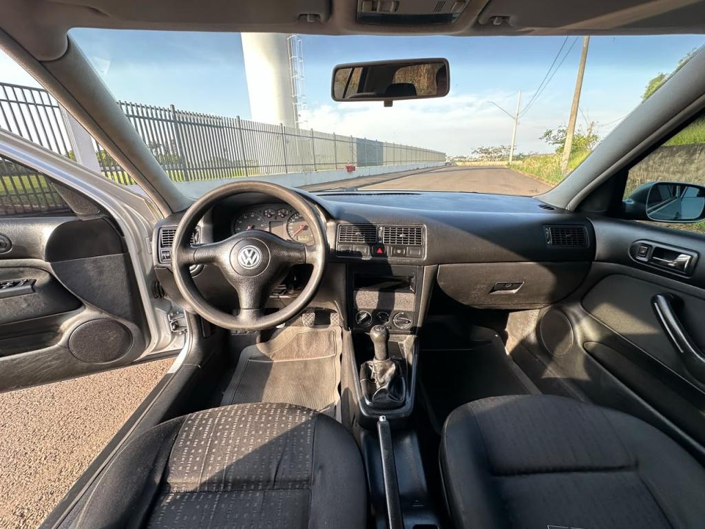 VOLKSWAGEN Golf - Foto